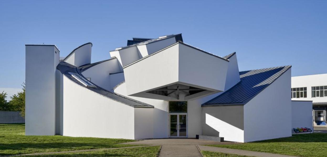 טיול עומק: אדריכלות, עיצוב ואמנות בשוויץ וגרמניה בשילוב עם קרנבל באזל. ליווי מקצועי של האדריכל אמנון רכטר 
