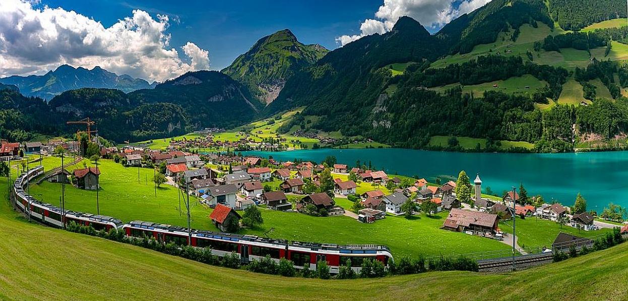 אביב שוויצרי מבעד לחלון - טיול רכבות מאורגן - מסלול מיוחד לפסח! 